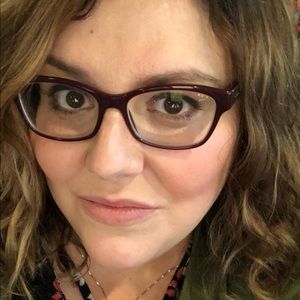 Meet your Posher, Ellen